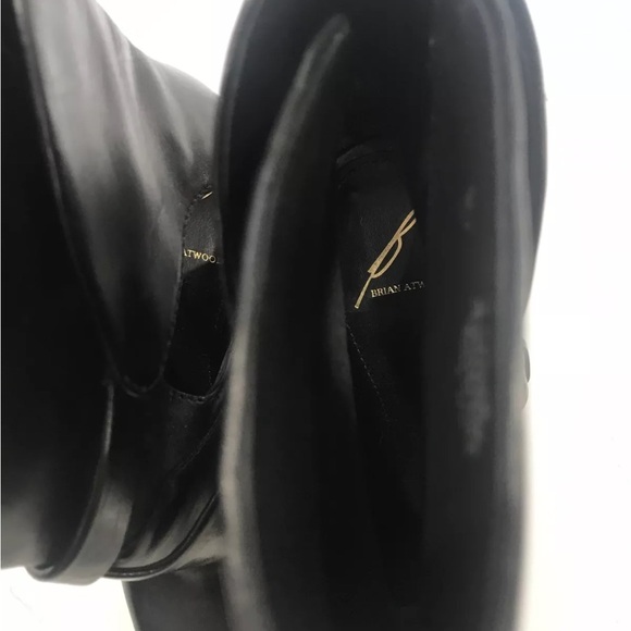 B Brian Atwood Factorium leather bootie Platform heel Size 6.5. buckle detail - Picture 13 of 16